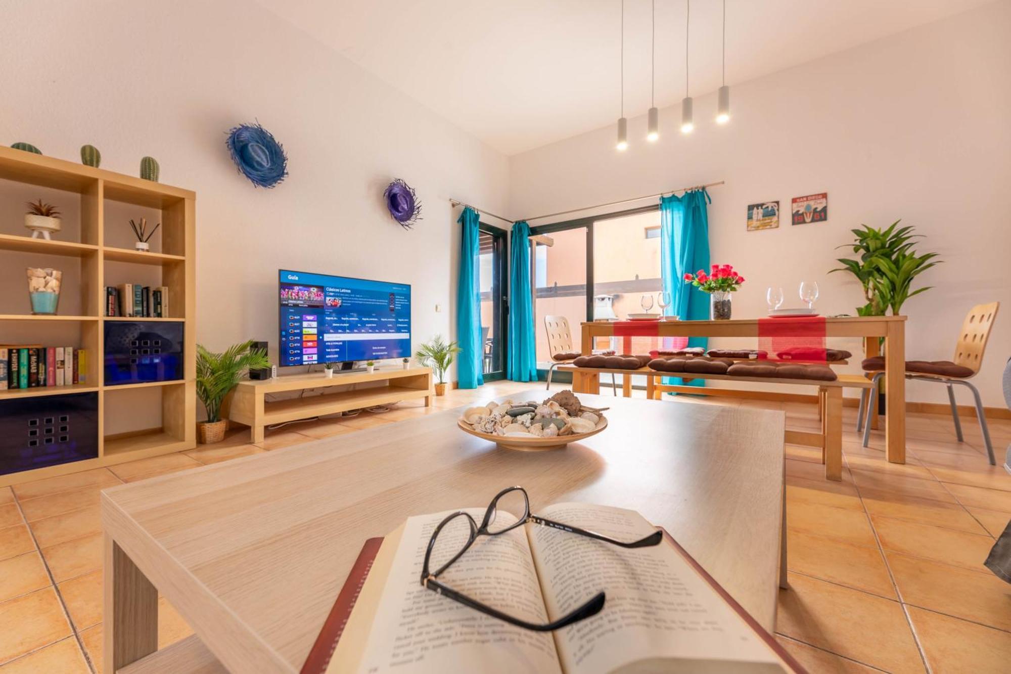 Sunrise Surf House, Big Garden, Hot Tub, Parking, Super-Fast Free Wi-Fi Villa Corralejo Bagian luar foto