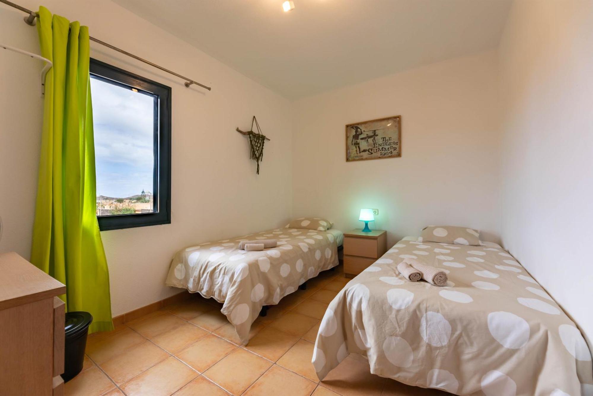 Sunrise Surf House, Big Garden, Hot Tub, Parking, Super-Fast Free Wi-Fi Villa Corralejo Bagian luar foto
